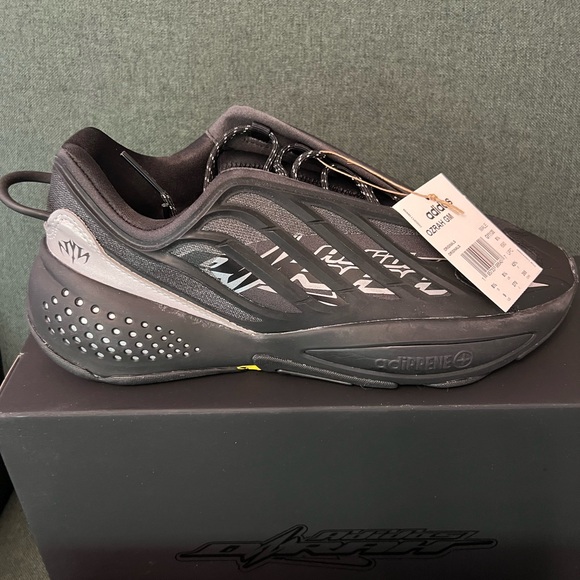 Ozrah Guccimaze - Picture 1 of 3